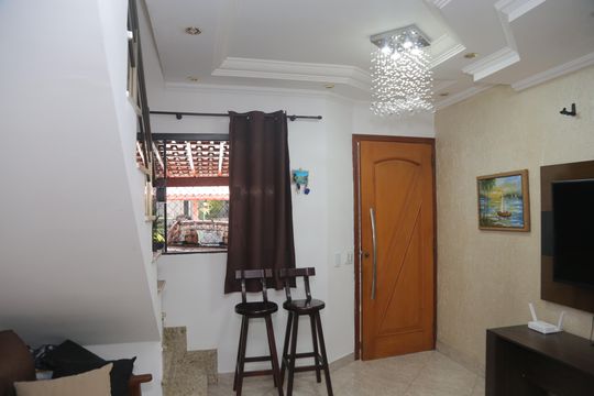 Casa de Condomínio à venda com 2 quartos, 63m² em Vila Carmosina, São Paulo