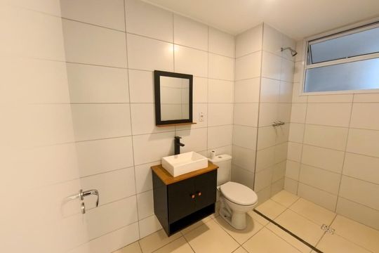 Banheiro de apartamento à venda com 2 quartos, 50m² em Campos Elíseos, São Paulo