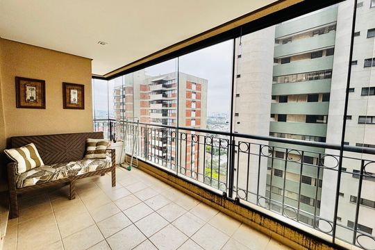 Vista da Sacada de apartamento à venda com 4 quartos, 175m² em Alphaville Industrial, Barueri