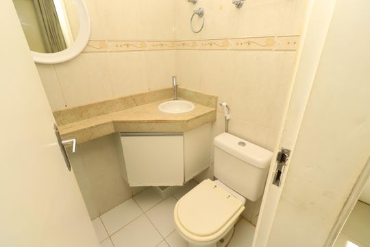 Banheiro da Suíte de apartamento para alugar com 3 quartos, 103m² em Imbuí, Salvador