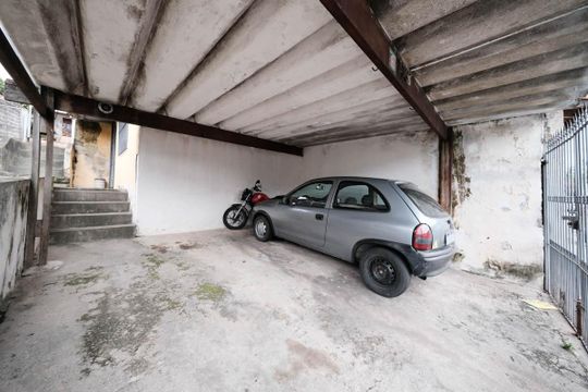 Garagem de casa à venda com 2 quartos, 80m² em Vila Robertina, São Paulo