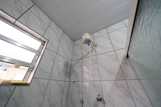 Banheiro de casa à venda com 2 quartos, 80m² em Vila Robertina, São Paulo