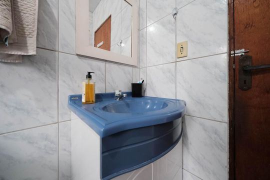 Banheiro de casa à venda com 2 quartos, 80m² em Vila Robertina, São Paulo