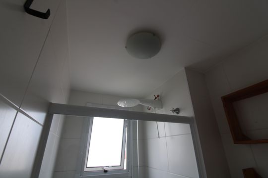 Banheiro de apartamento para alugar com 1 quarto, 34m² em Vila Penteado, São Paulo