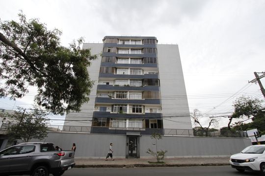 Fachada de apartamento à venda com 3 quartos, 165m² em Coração Eucarístico, Belo Horizonte