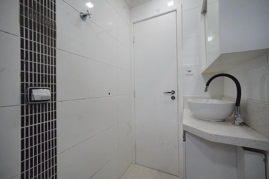 Banheiro  de apartamento para alugar com 2 quartos, 70m² em Jardim Cidade de Florianopolis, São José