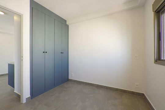 Suíte 2 de apartamento para alugar com 2 quartos, 39m² em Liberdade, São Paulo