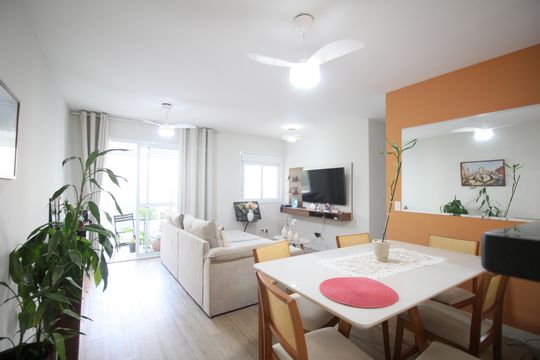 Apartamento à venda com 2 quartos, 66m² em Vila Suzana, São Paulo