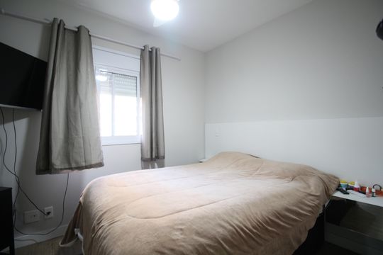 suíte  de apartamento à venda com 2 quartos, 66m² em Vila Suzana, São Paulo