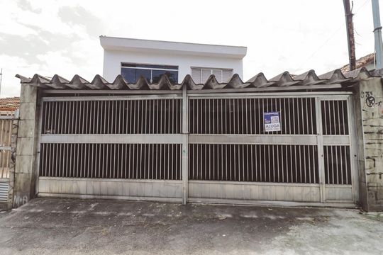Casa para alugar com 3 quartos, 220m² em Carandiru, São Paulo