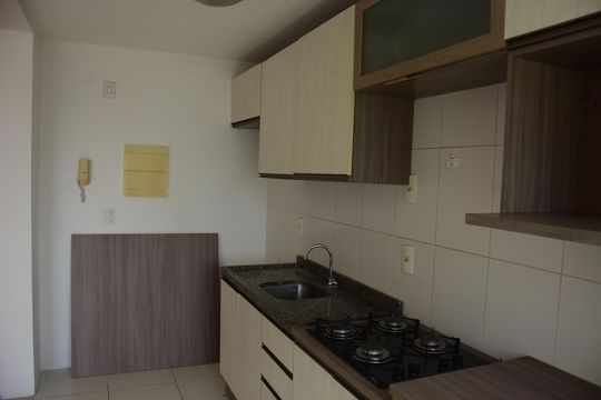 Cozinha - Armários de apartamento para alugar com 2 quartos, 58m² em Vila Monte Carlo, Cachoeirinha