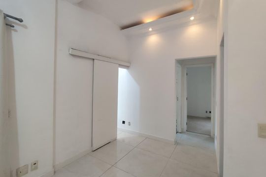 Sala de apartamento para alugar com 3 quartos, 64m² em Vila das Belezas, São Paulo