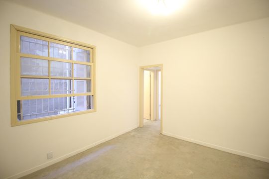 Sala de apartamento à venda com 3 quartos, 77m² em Floresta, Porto Alegre
