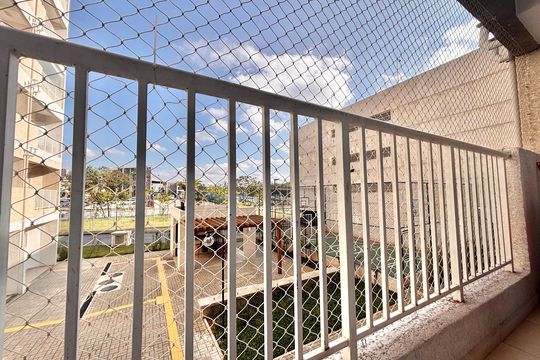Sacada de apartamento à venda com 2 quartos, 47m² em Quitaúna, Osasco