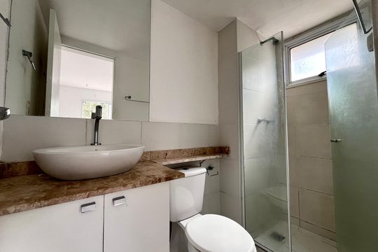 Banheiro Social de apartamento para alugar com 3 quartos, 89m² em Jacarepaguá, Rio de Janeiro