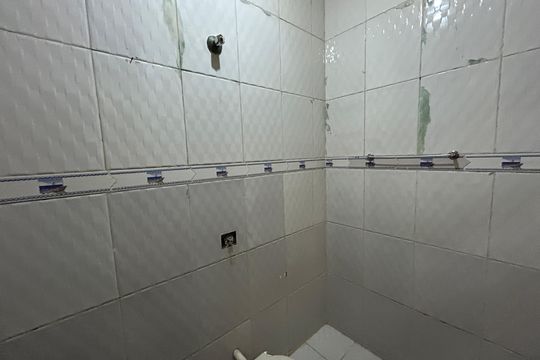Banheiro de casa para alugar com 2 quartos, 70m² em Madureira, Rio de Janeiro