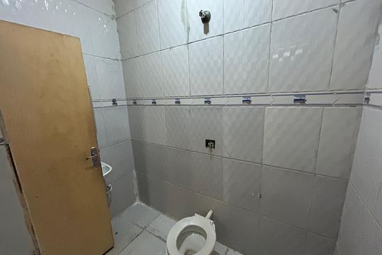 Banheiro de casa para alugar com 2 quartos, 70m² em Madureira, Rio de Janeiro