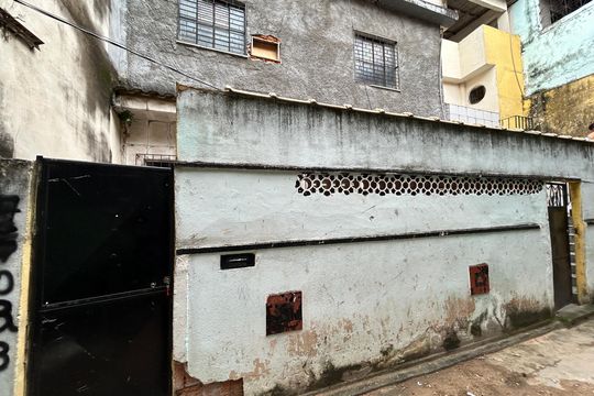 Fachada de casa para alugar com 2 quartos, 50m² em Madureira, Rio de Janeiro