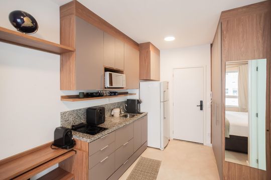 Cozinha de kitnet/studio à venda com 1 quarto, 27m² em Vila Clementino, São Paulo