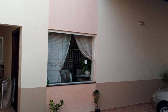 Área externa de casa à venda com 3 quartos, 166m² em Jardim Primavera, Americana