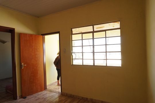 Sala de casa para alugar com 2 quartos, 250m² em Jardim Sao Carlos, São Carlos