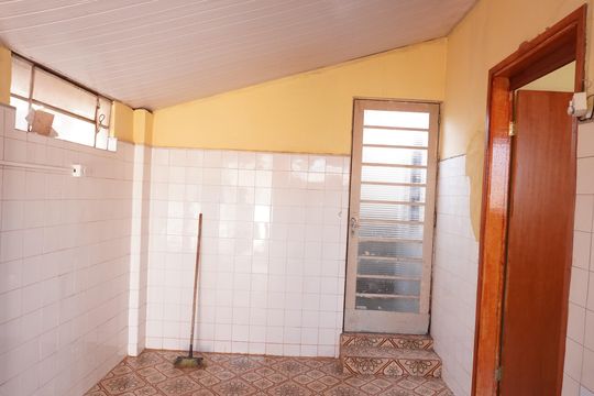 Cozinha de casa para alugar com 2 quartos, 250m² em Jardim Sao Carlos, São Carlos