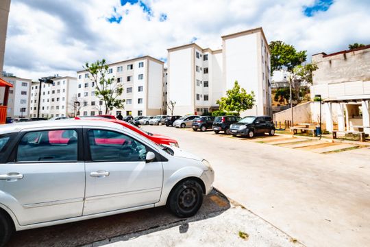 Garagem de apartamento para alugar com 2 quartos, 48m² em Santa Amelia, Belo Horizonte