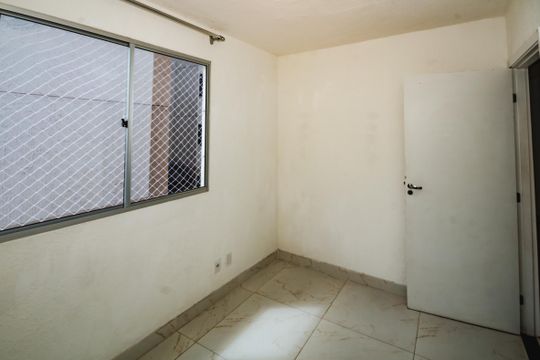 Quarto 1 de apartamento para alugar com 2 quartos, 48m² em Santa Amelia, Belo Horizonte