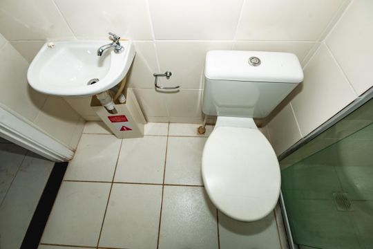 Banheiro Social de apartamento para alugar com 2 quartos, 48m² em Santa Amelia, Belo Horizonte