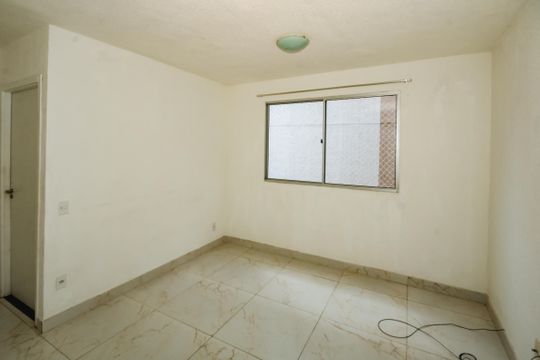 Sala de apartamento para alugar com 2 quartos, 48m² em Santa Amelia, Belo Horizonte