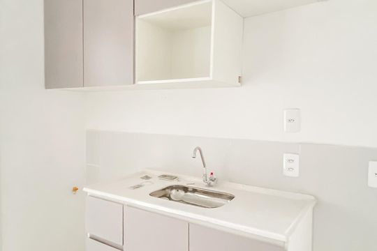 Cozinha de apartamento para alugar com 2 quartos, 40m² em Itaquera, São Paulo