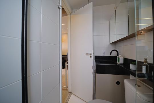 Banheiro de apartamento à venda com 2 quartos, 41m² em Vila Penteado, São Paulo