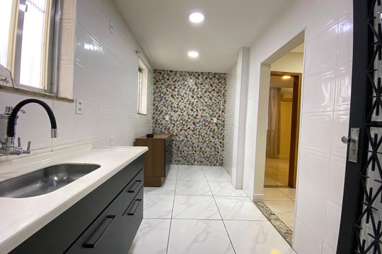 Apartamento para alugar com 2 quartos, 75m² em Todos Os Santos, Rio de Janeiro