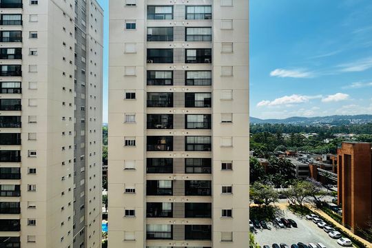Vista da Sacada de apartamento para alugar com 2 quartos, 52m² em Alphaville Empresarial, Barueri