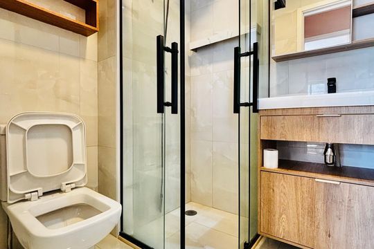 Banheiro de apartamento para alugar com 2 quartos, 52m² em Alphaville Empresarial, Barueri