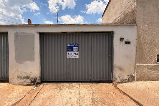 Fachada de casa para alugar com 2 quartos, 55m² em Jardim Imperial, Aparecida de Goiânia