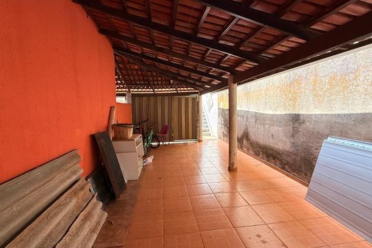 Garagem de casa para alugar com 2 quartos, 55m² em Jardim Imperial, Aparecida de Goiânia