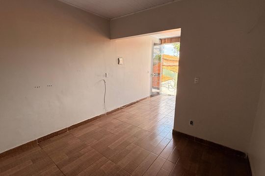 Casa para alugar com 2 quartos, 55m² em Jardim Imperial, Aparecida de Goiânia