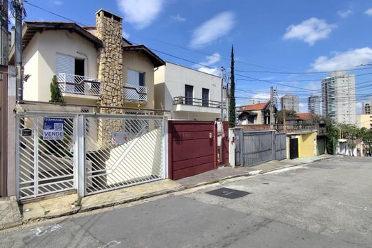 Fachada de casa à venda com 3 quartos, 195m² em Bosque da Saúde, São Paulo