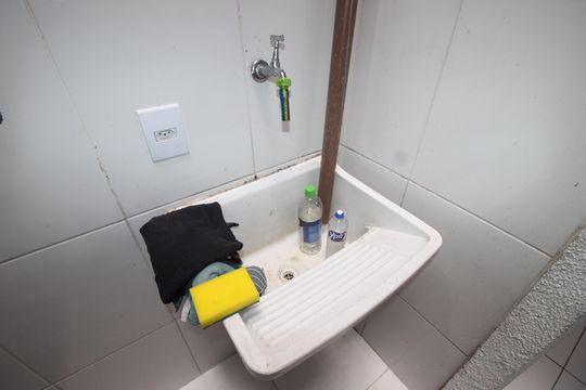 Área de Serviço de casa de condomínio para alugar com 3 quartos, 115m² em Vila Carmosina, São Paulo