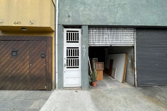 Casa para alugar com 1 quarto, 50m² em Burgo Paulista, São Paulo