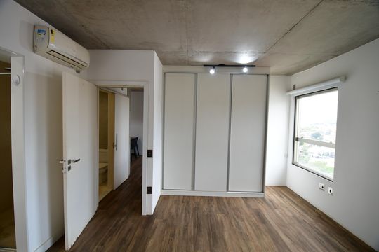 Suíte de apartamento à venda com 1 quarto, 70m² em Cambuí, Campinas