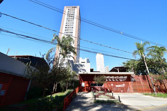 Fachada  de apartamento à venda com 1 quarto, 70m² em Cambuí, Campinas