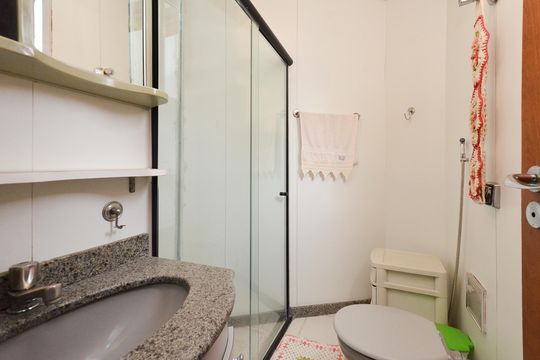 Banheiro Suíte de apartamento à venda com 3 quartos, 154m² em Vila Paris, Belo Horizonte