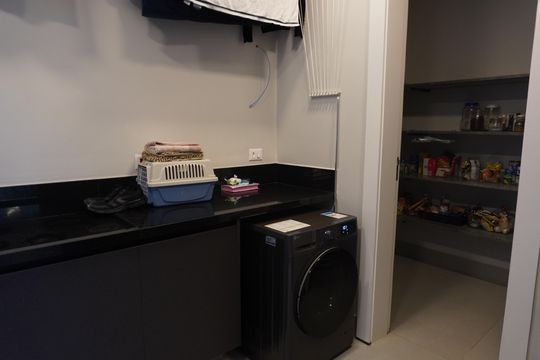 Área de Serviço de casa de condomínio à venda com 4 quartos, 450m² em Colinas da Anhanguera, Santana de Parnaíba