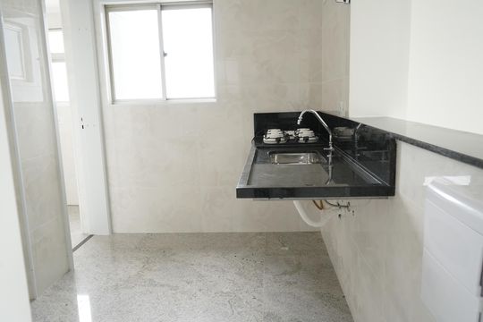 Cozinha de apartamento para alugar com 2 quartos, 66m² em Vila Carrão, São Paulo