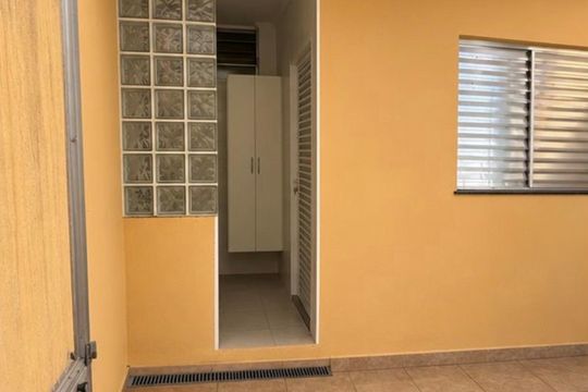 Casa à venda com 3 quartos, 130m² em Vila Cordeiro, São Paulo