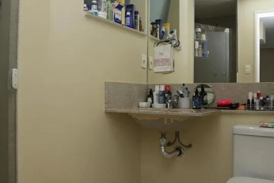 Banheiro de apartamento à venda com 1 quarto, 65m² em Tijuca, Rio de Janeiro
