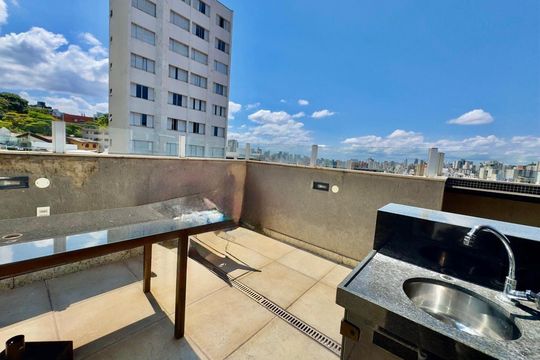 Área da Cobertura  de apartamento para alugar com 2 quartos, 121m² em Vila Paris, Belo Horizonte