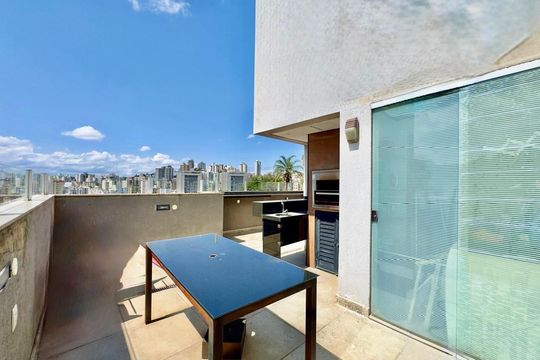 Área da Cobertura  de apartamento para alugar com 2 quartos, 121m² em Vila Paris, Belo Horizonte